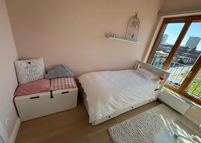 Luxury Apartment, Private Terrace & Free Parking