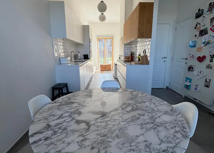 Luxury Apartment, Private Terrace & Free Parking