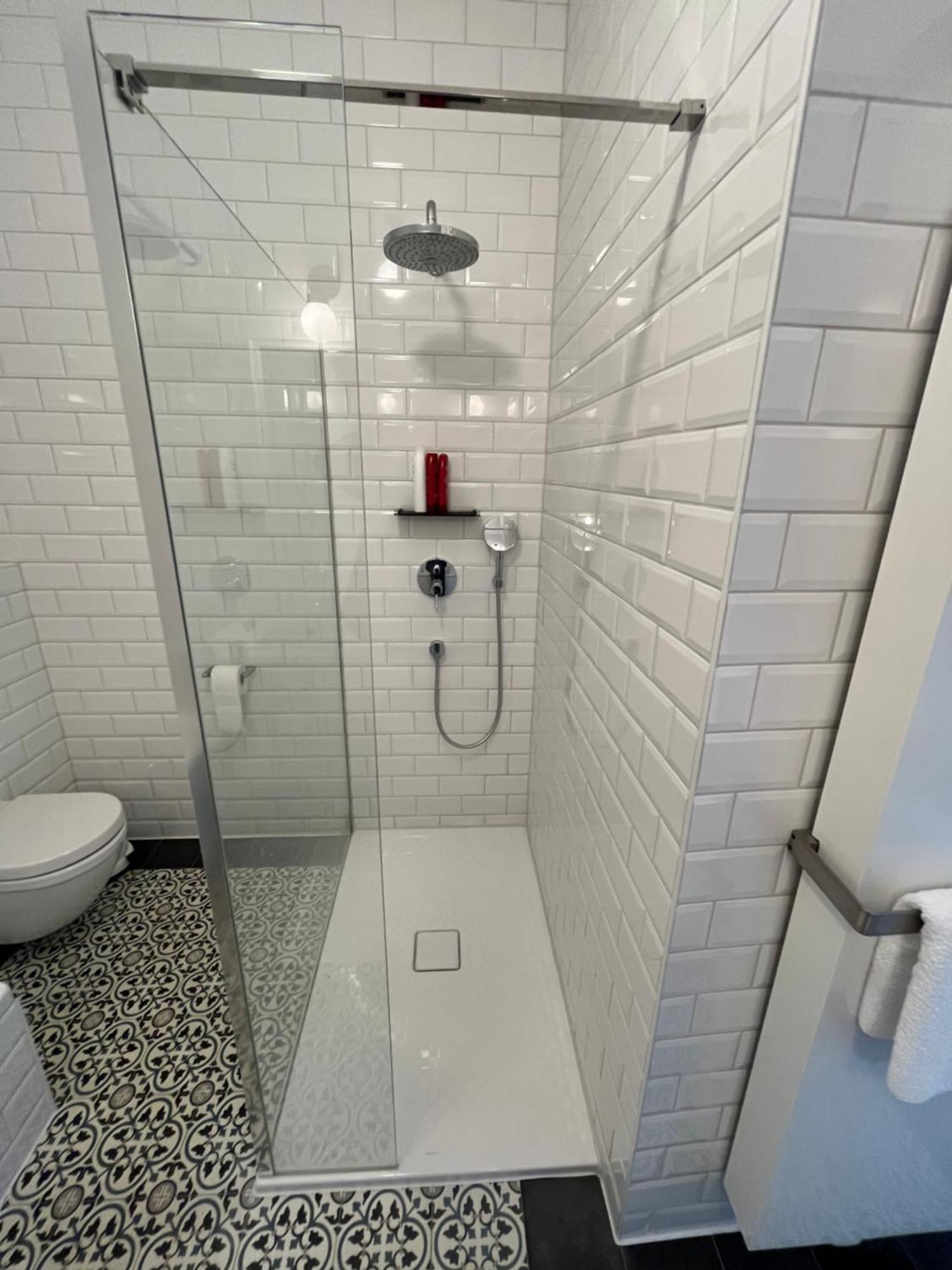 Luxury Apartment, Private Terrace & Free Parking Antwerp