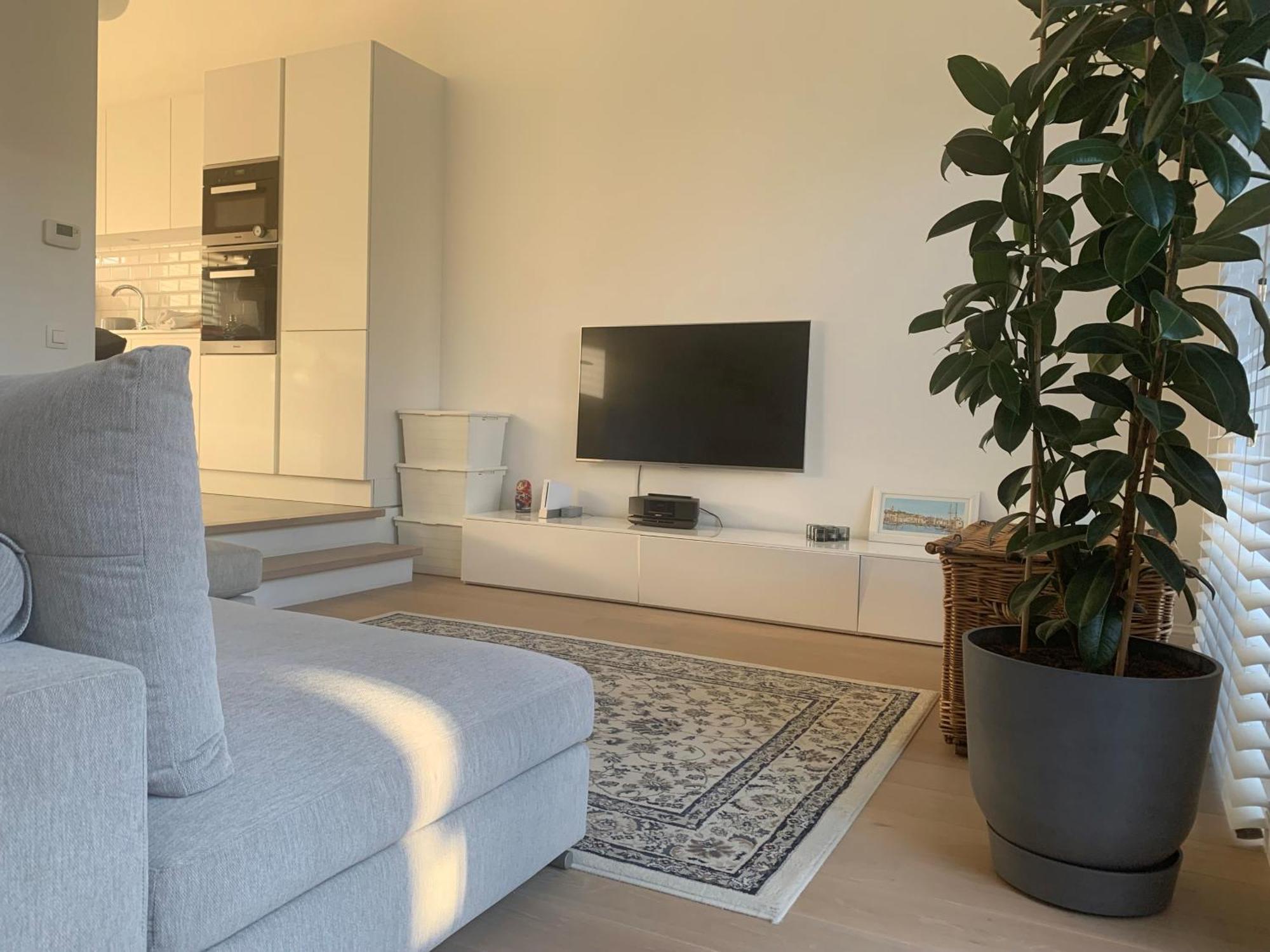Luxury Apartment, Private Terrace & Free Parking Apartment *